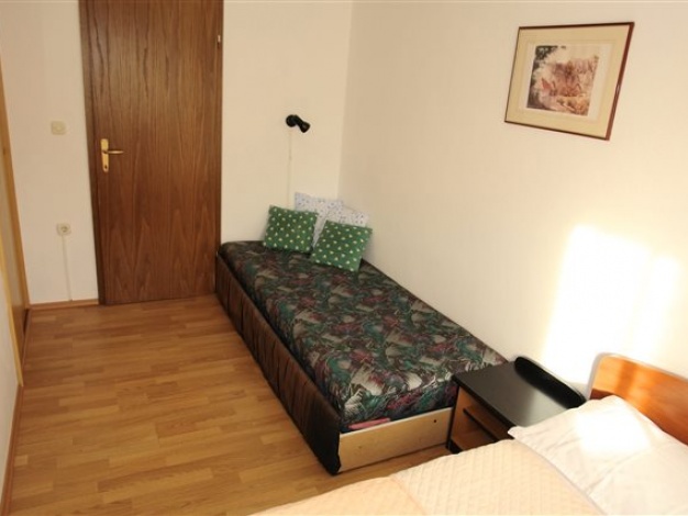 Apartmani Biserka - apt 4+1 c