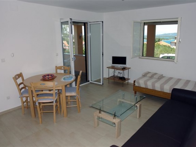 Apartmani Nena - apt 2+2